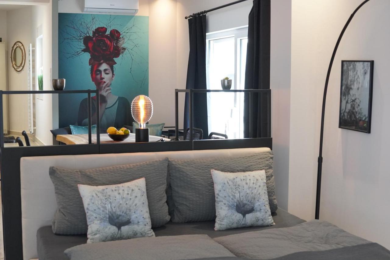 Stay At Smilla - Boutique Apartments Mit Kueche - Parken - Klima - Netflix - Waschmaschine Wiesbaden Esterno foto