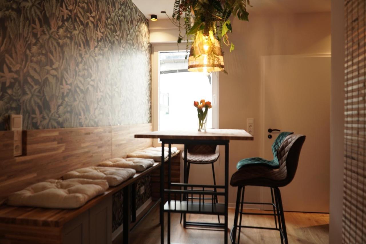 Stay At Smilla - Boutique Apartments Mit Kueche - Parken - Klima - Netflix - Waschmaschine Wiesbaden Esterno foto