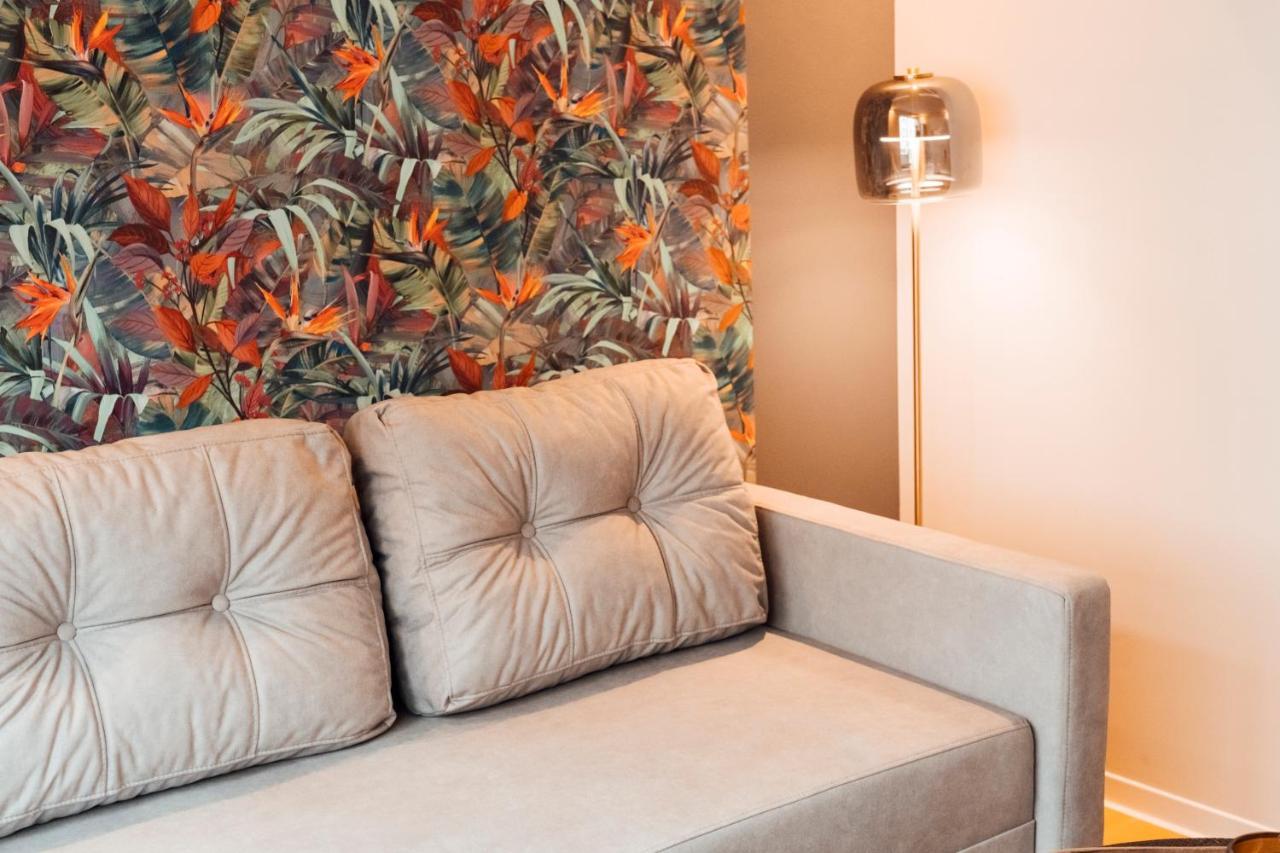 Stay At Smilla - Boutique Apartments Mit Kueche - Parken - Klima - Netflix - Waschmaschine Wiesbaden Esterno foto