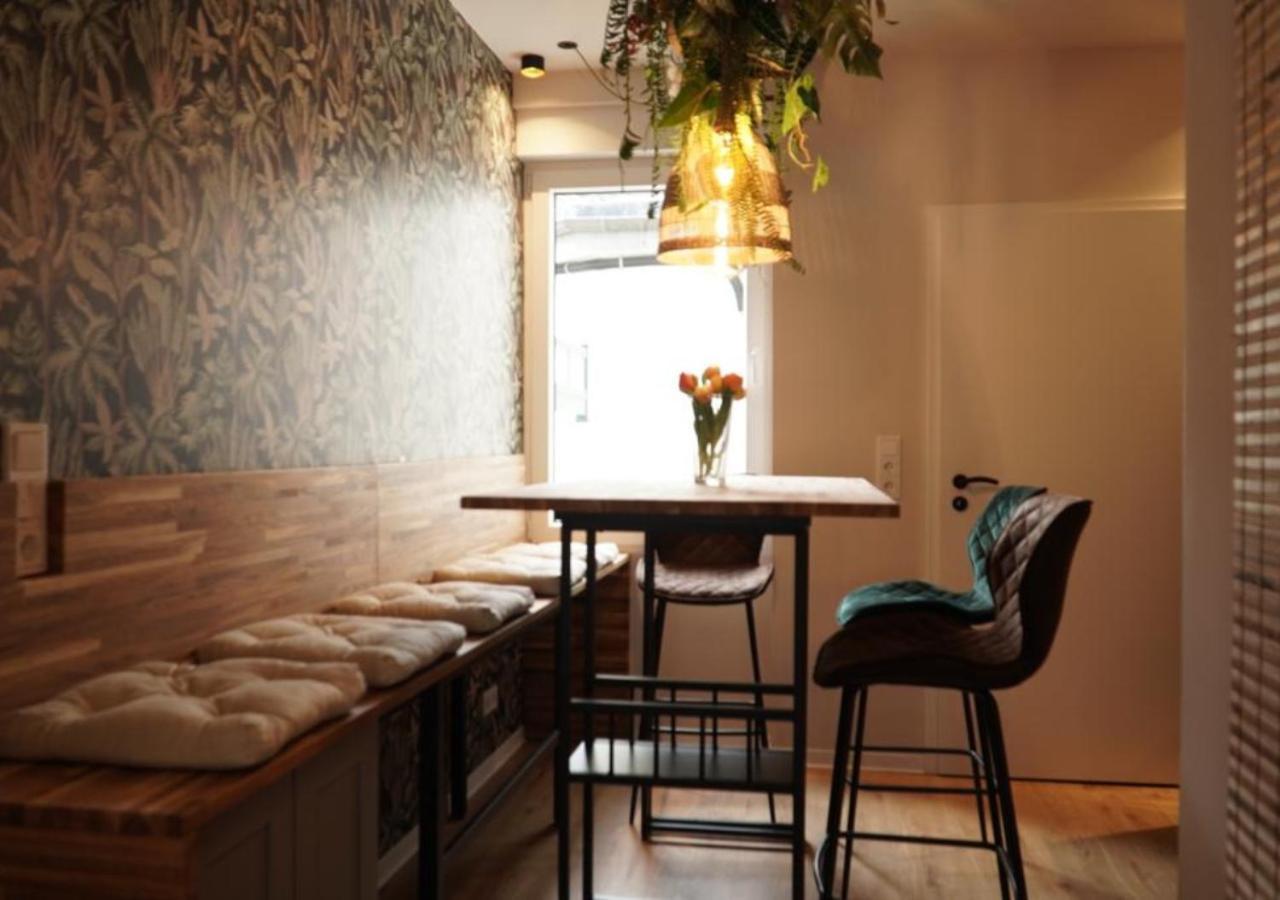 Stay At Smilla - Boutique Apartments Mit Kueche - Parken - Klima - Netflix - Waschmaschine Wiesbaden Esterno foto