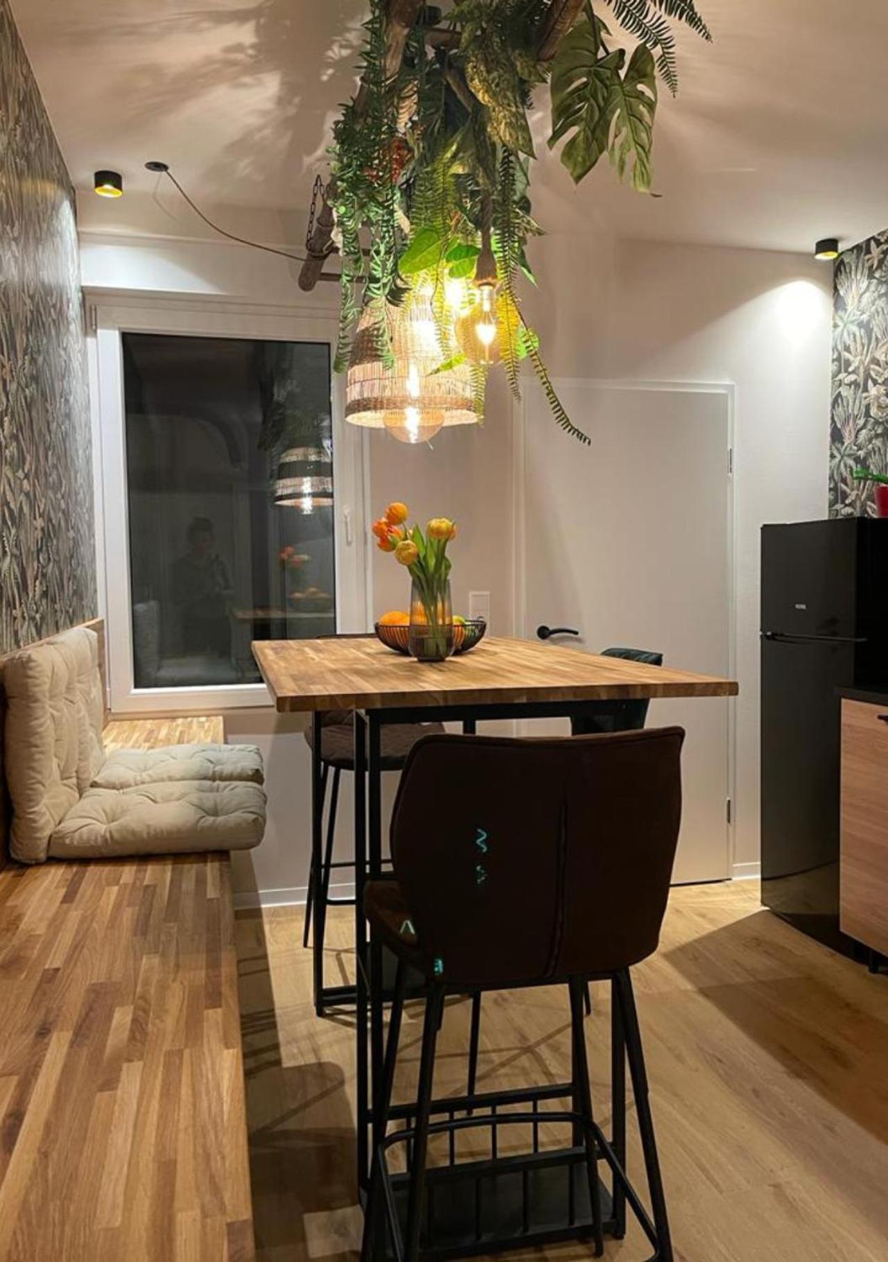 Stay At Smilla - Boutique Apartments Mit Kueche - Parken - Klima - Netflix - Waschmaschine Wiesbaden Esterno foto